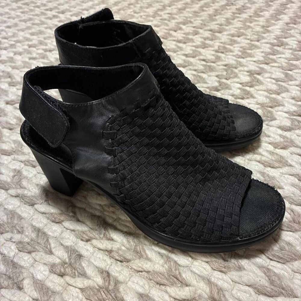 STEVEN by Steve Madden Ezzme Woven Shooties in 7.5.